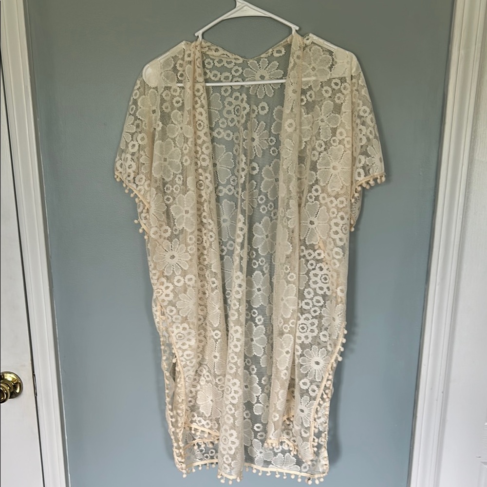 Cream Floral Lace Kimono